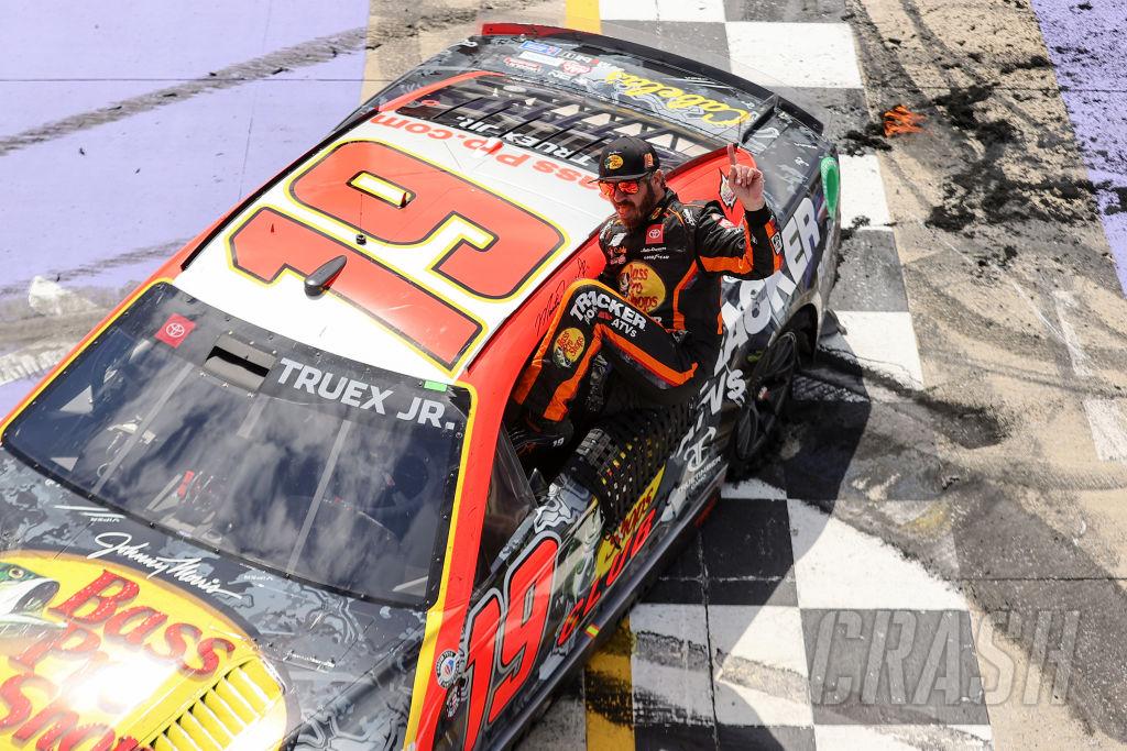 NASCAR Martin Truex Jr Wins Wurth 400 at Dover Motor Speedway Full